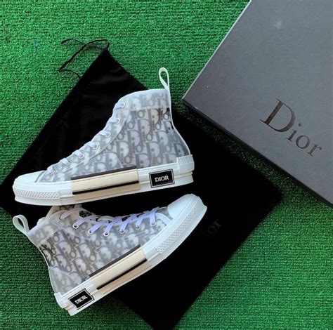 how much dior shoes cost.